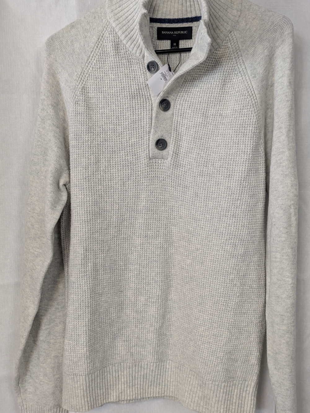 Banana Republic Men’s Light Gray Button Front Knit Pullover